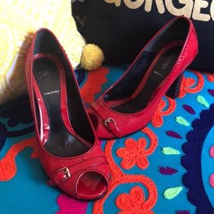 Fendi peep toe pumps